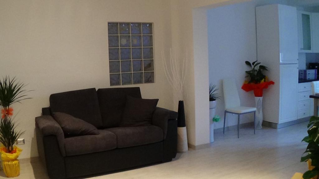 Quattro Stagioni Hotel Padula Luaran gambar