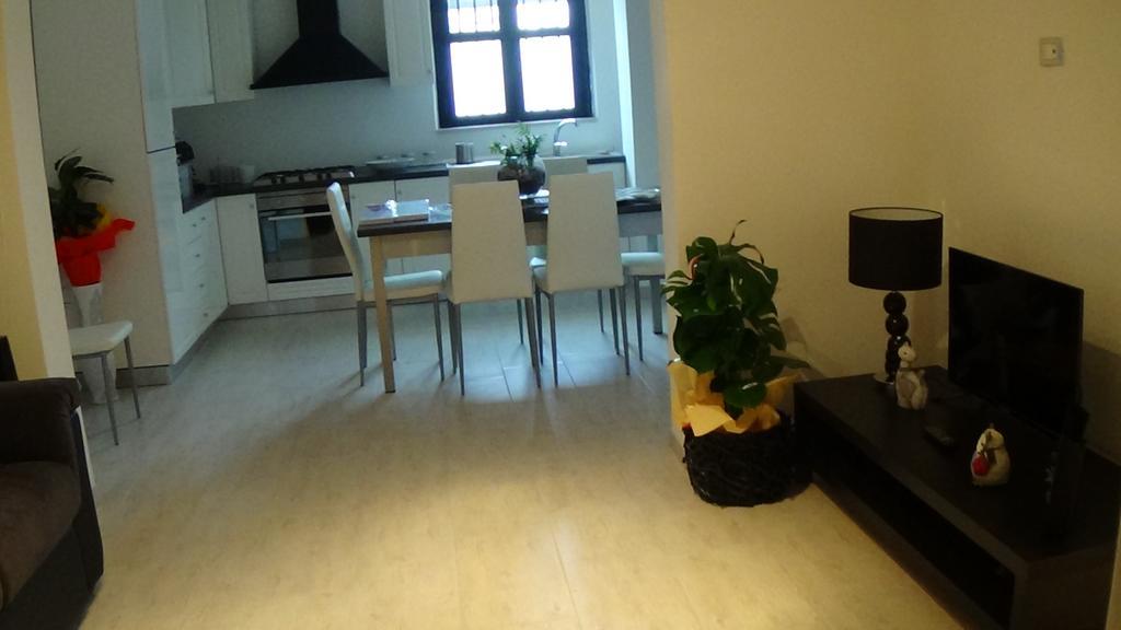 Quattro Stagioni Hotel Padula Luaran gambar