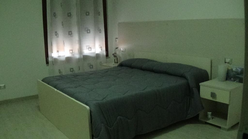 Quattro Stagioni Hotel Padula Luaran gambar